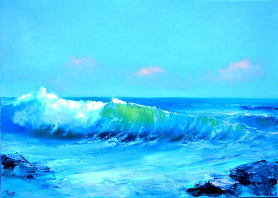 Seascape with transparent wave