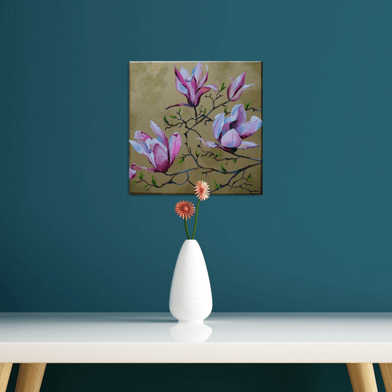 Magnolia on gold