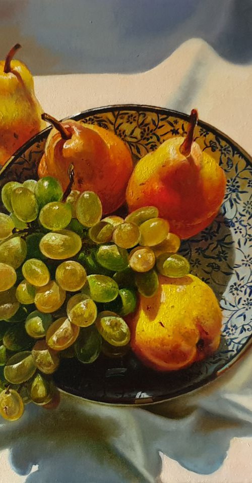 Sun pears and grapes by Anna Bessonova (Kotelnik)