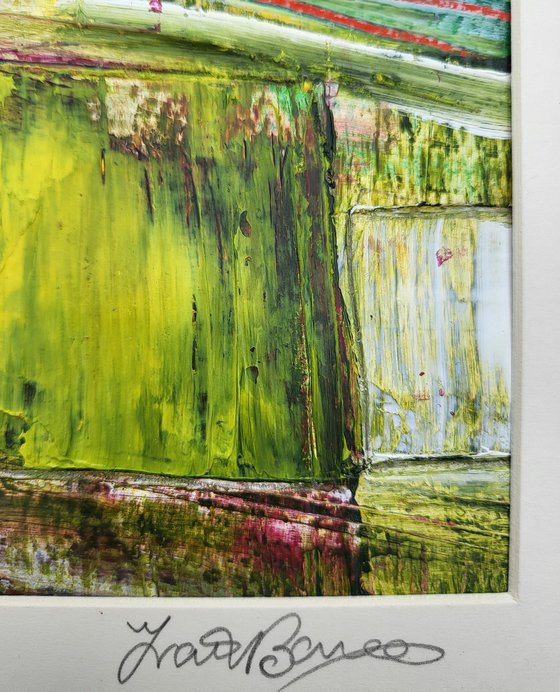 NIGHT SHAKES THE DAY