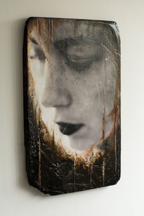 "Regrets" (60x40x3cm) - Unique portrait artwork on wood (abstract, portrait, gouache, original, painting, coffee, acrylic, oil, watercolor, encaustics, beeswax, resin, wood, fingerpaint)