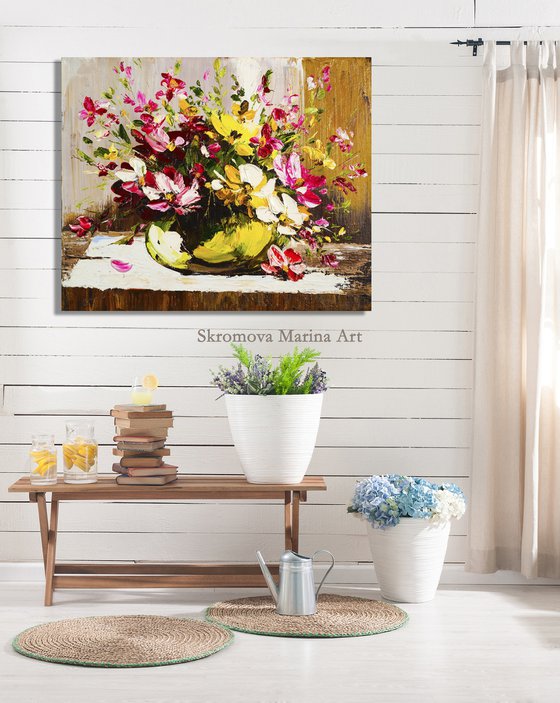 SUMMER BOUQUET OF YELLOW FLOWERS - Bright still life. Meadow flowers. Freshness. Beautiful bouquet. Shades of yellow. Fragrant. Vase.