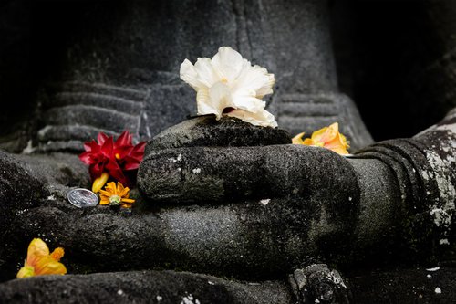 Offerings To Lakshmi I by Tom Hanslien