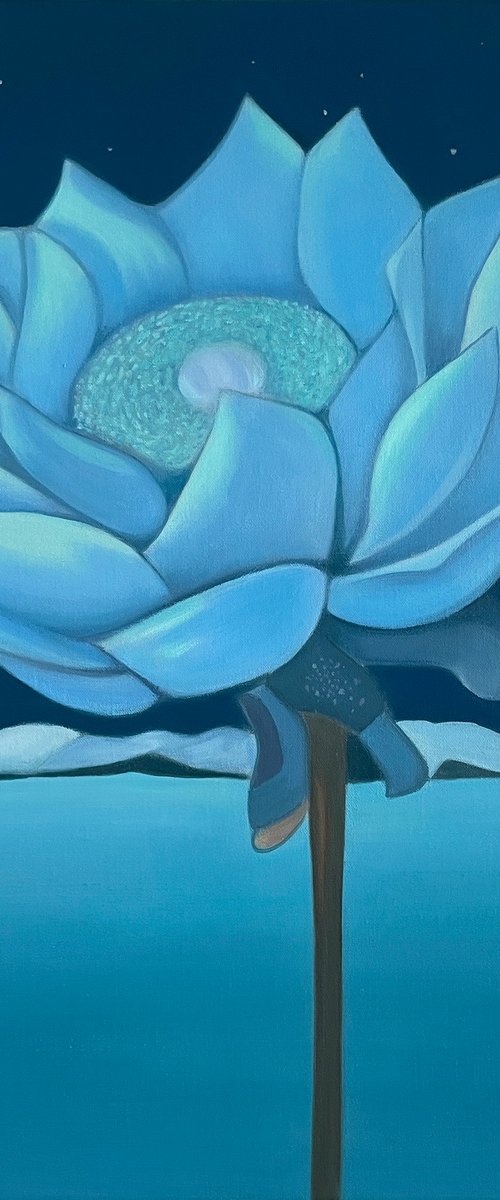 Blossom Blue 3 by Helena Revuelta