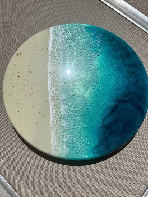 Round ocean #109