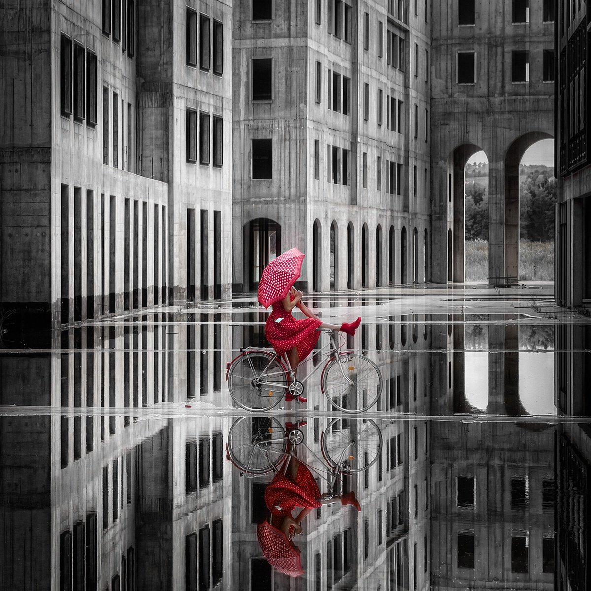 Photorealistic Cityscapes Photograph By Peter Zelei, 43 X 43", Red Bike - Artist