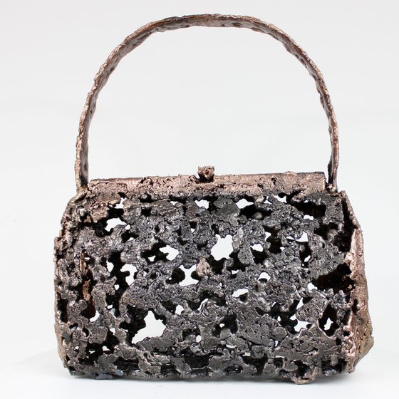 Handbag - Sculpture in bronze and steel lace