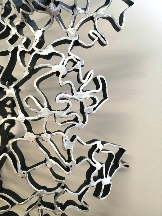 Argentu, auluminium abstract sculpture