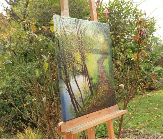 On autumnal pond