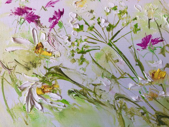 BREATH OF THE FIELDS - Delicate flowers. Daisies. Impasto. Flower painting. Abstraction. Bulk flowers. Texture.