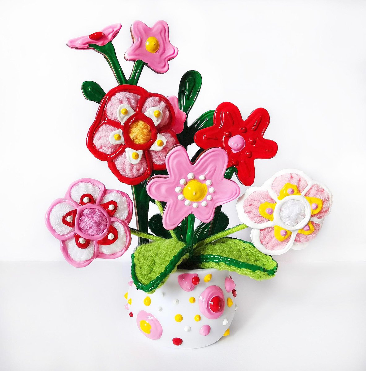 Crochet flowers in vase by BAST