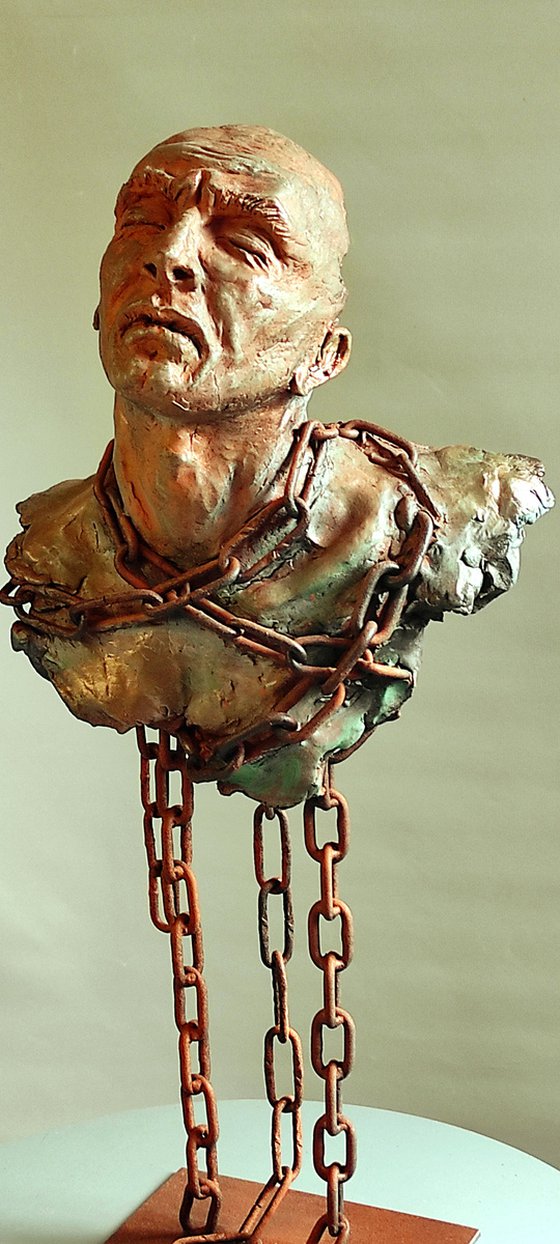 "Häftling.ru" 65x32x20cm .Unique mixed media sculpture