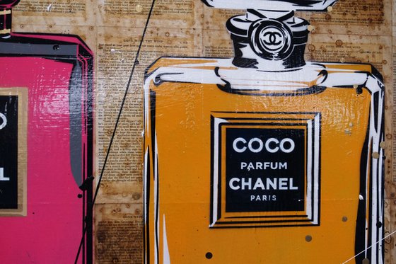 Fragrance 160cm x 60cm Chanel Perfume Bottles Book Page Urban Pop Art