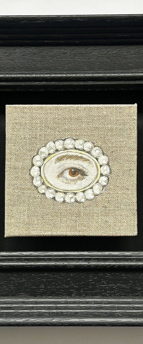 Lover's Eye (Pearl) by Kate Willows