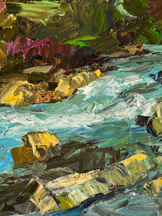 The River Flows through the Mountains