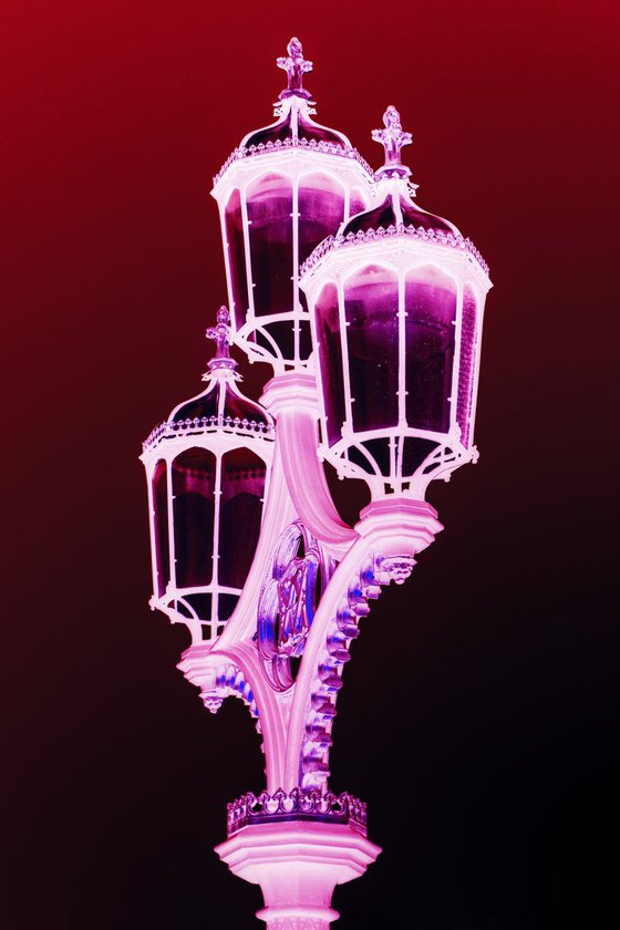 STREETLAMP WESTMINSTER (RED/PINK) Limited edition  1/50 8"x12"