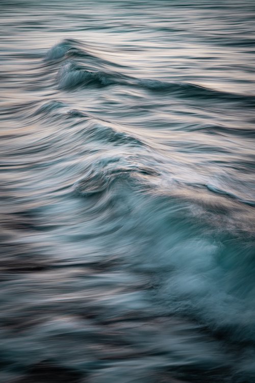 The Uniqueness of Waves XXXVII | Limited Edition Fine Art Print 1 of 10 | 75 x 50 cm by Tal Paz-Fridman