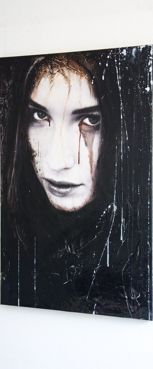 "Cry no more" (75x50x2.5 cm) - Unique portrait artwork on wood (abstract, portrait, gold, original, resin, beeswax, painting) by Rouzbeh Tahmassian
