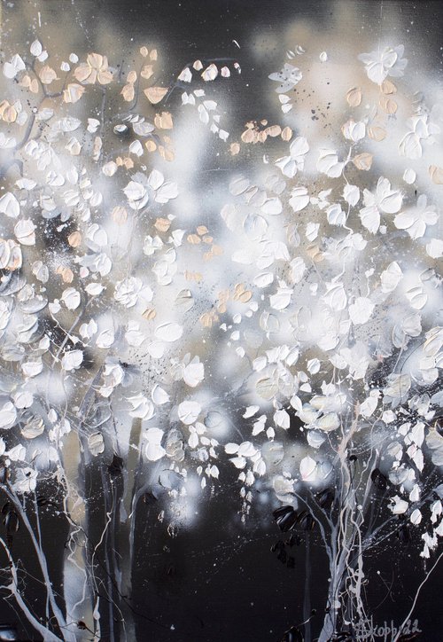 Square acrylic painting with flowers „Silver Night” by Anastassia Skopp