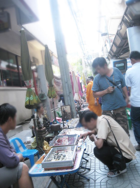 Amulet Vendors, Bangkok