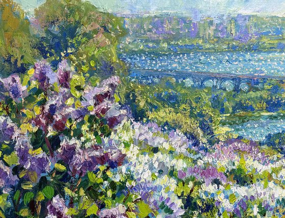 When Kyiv blooms