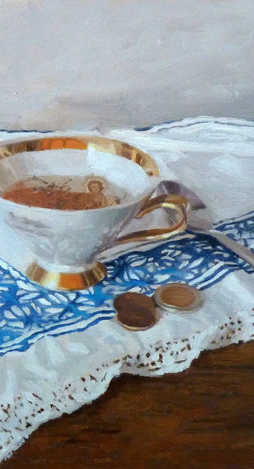 A cup of tea and coins by Radosveta Zhelyazkova