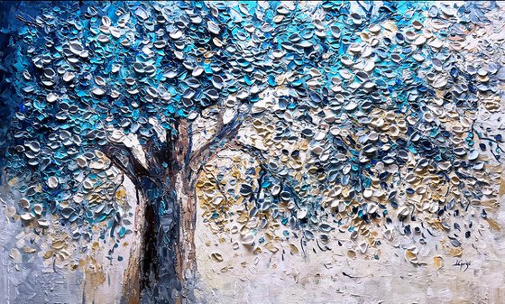 Blue Dreaming Tree