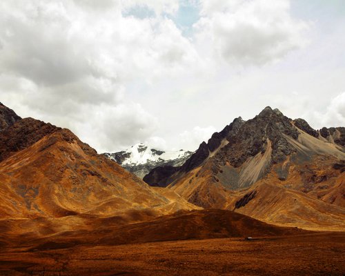 Highlands, Peru by Nadia Attura