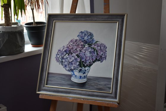 Square oil painting "Hydrangea in a vase" 60 * 60 cm