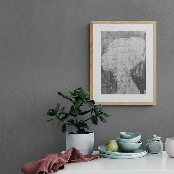 Gum 01 Grey Vintage portrait