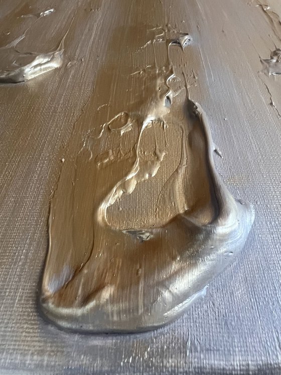 Dancing gold.