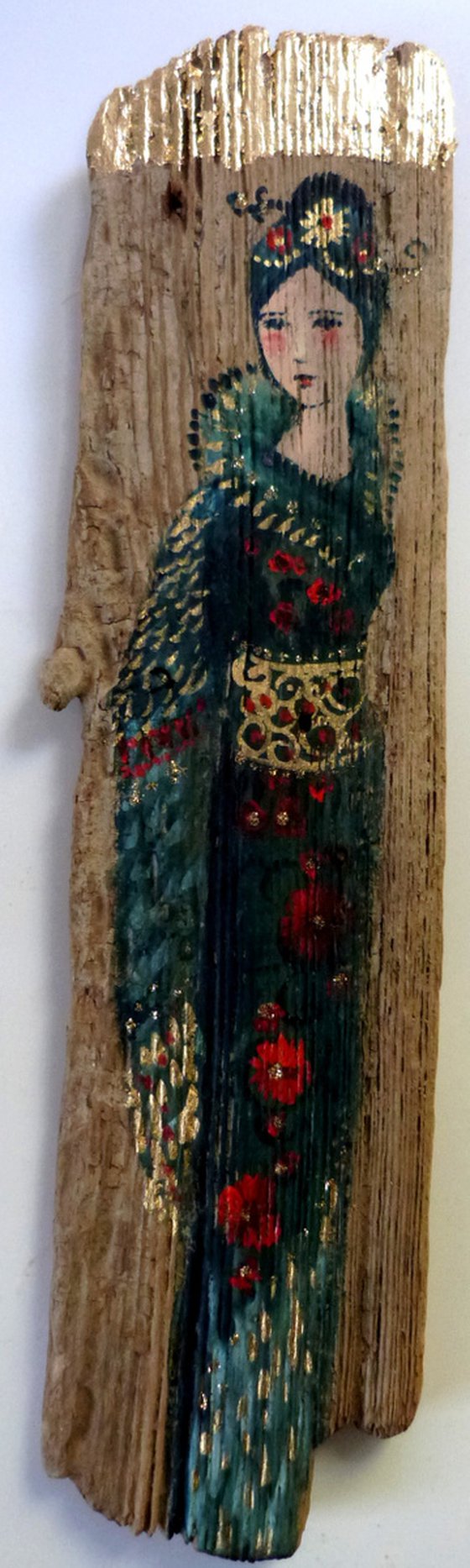 Driftwood painting, geisha with kimono. Kim Satin