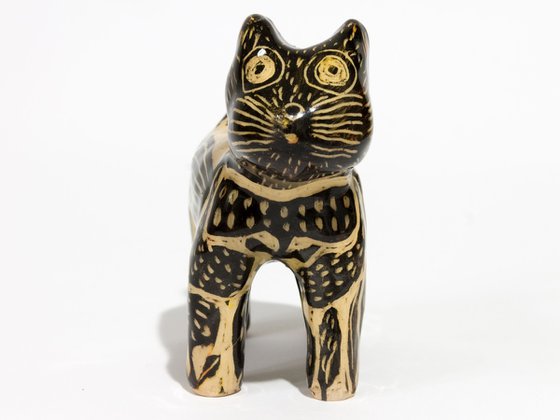 Ceramic sculpture Cat 9.5 x 9 x 4.5 cm