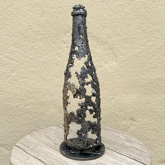 Champagne bottle 76-23