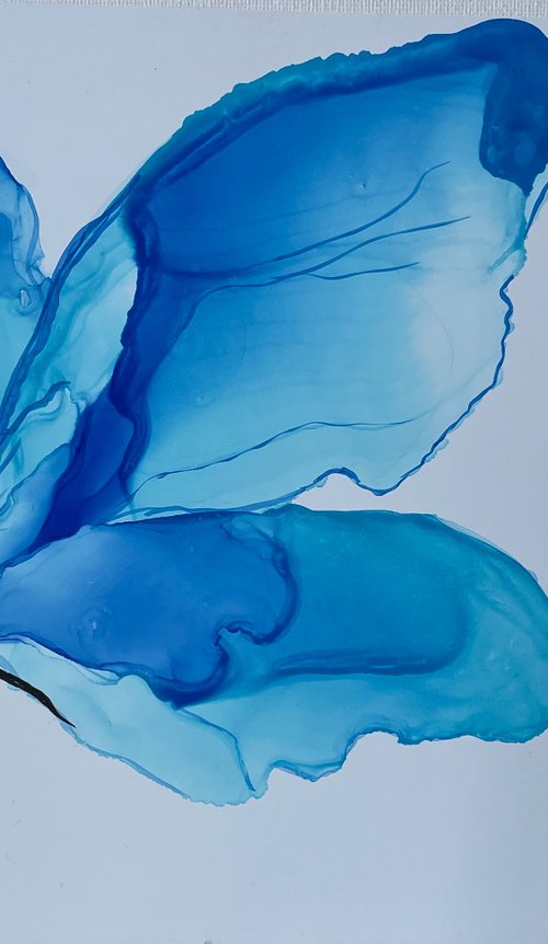 BLUE BUTTERFLY - alcohol ink , plastic paper by Svetlana Martin