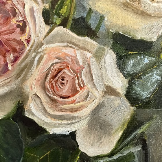 Pink roses round still life