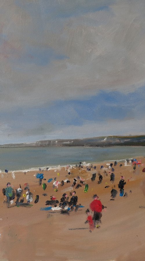 Filey Beach by Malcolm Ludvigsen