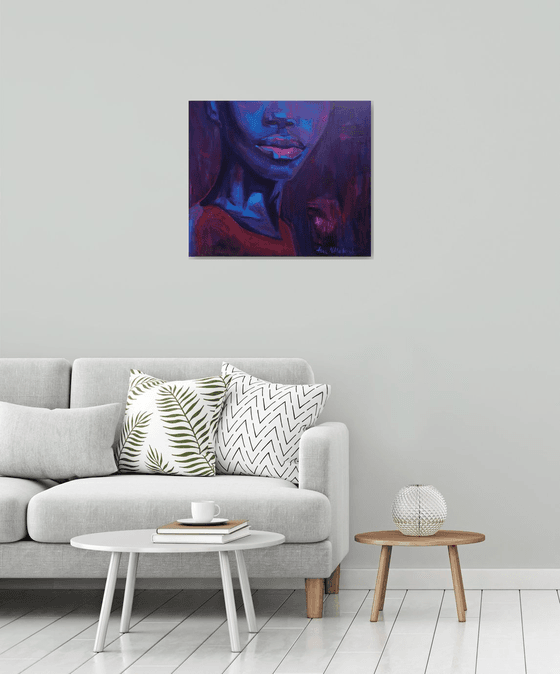 Chic black woman portrait in purple and magenta