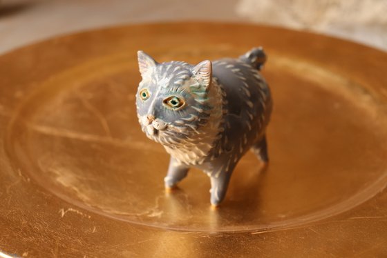 Grey Pussycat. Tiny sculpture by Elya Yalonetski