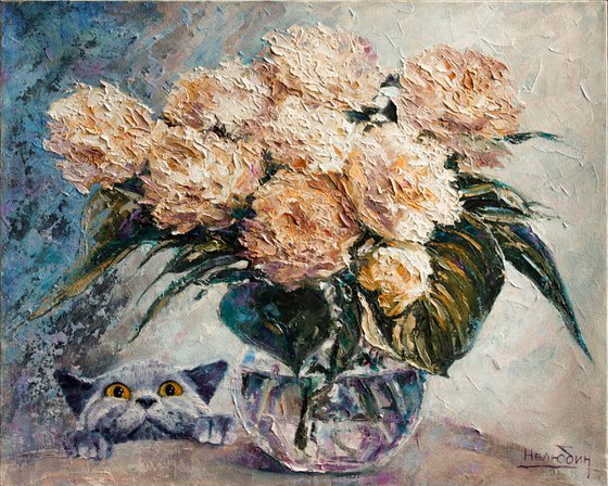 Vase with white flowers