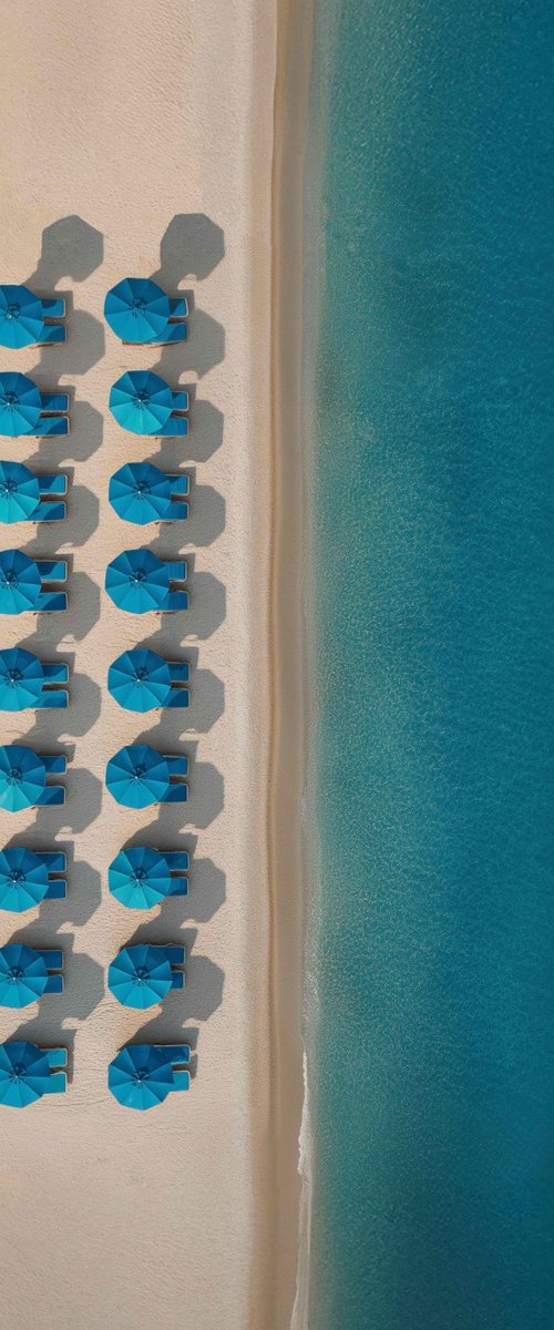 Beach from above by Marcus Cederberg
