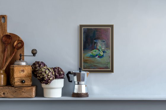 Glass and Sliced ​​Apples