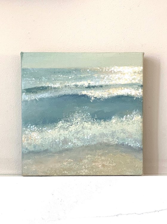 Tiny |I, sea wave