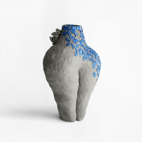 RAW sculptural series VASE 04 by Anna Demidova