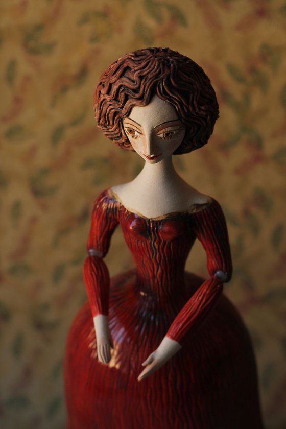 Beautiful Dame in Red Dress.  Wall sculpture by Elya Yalonetski