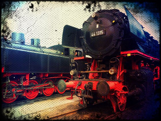 Old steam trains in the depot - print on canvas 60x80x4cm - 08374m1