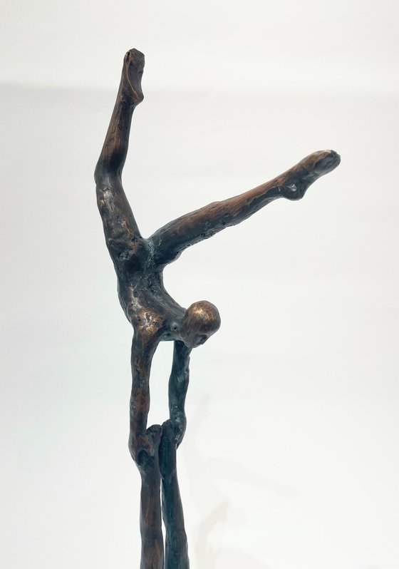 Acrobats Balance, no.VI/VIII