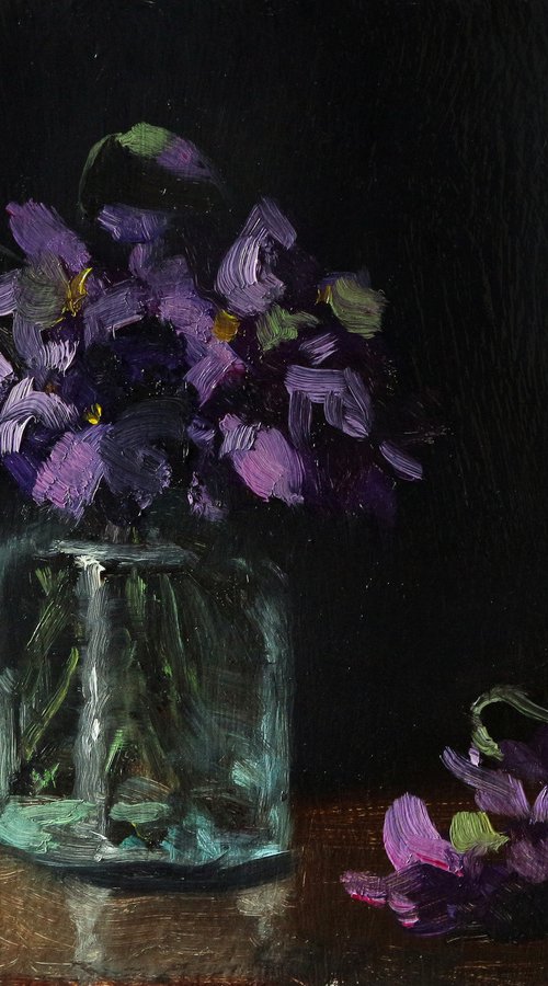 Bouquet of violets by Pascal Giroud