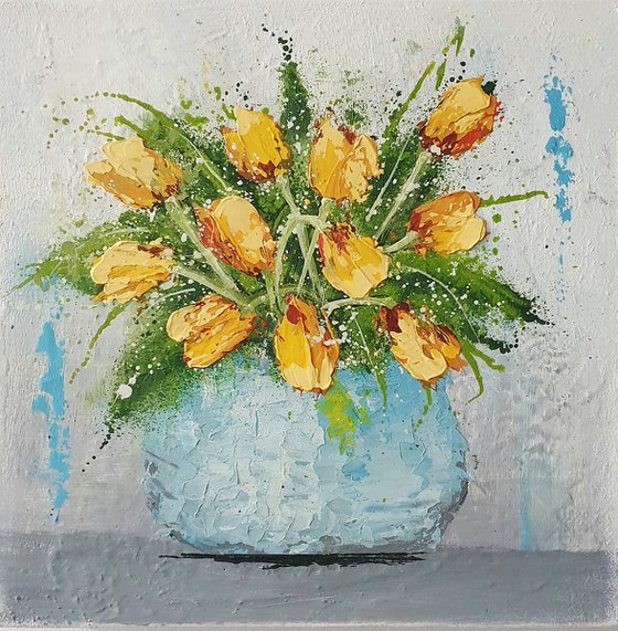 VASE WITH YELLOW TULIPS