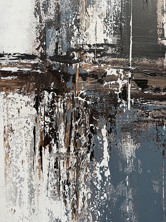 Stillness through earthy tones